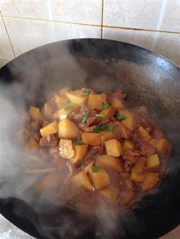 土豆红烧肉-速成的做法步骤7