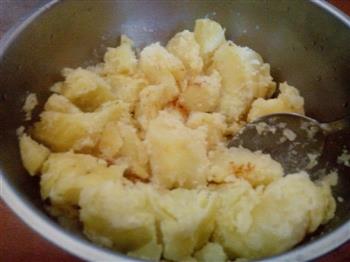 牛奶土豆泥的做法步骤2