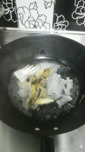 黄骨鱼荷包蛋汤的做法图解5