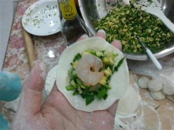 韭菜水饺的做法步骤5