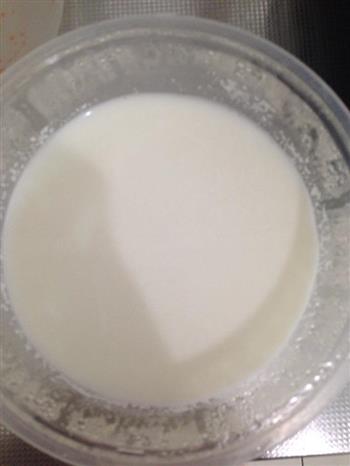 刀切牛奶馒头的做法图解1