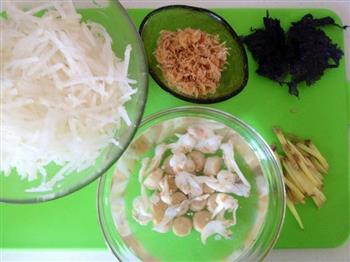 干贝蛤蜊萝卜汤的做法步骤1