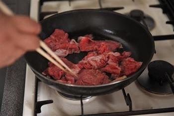 新手也会做的日式肥牛饭的做法步骤6