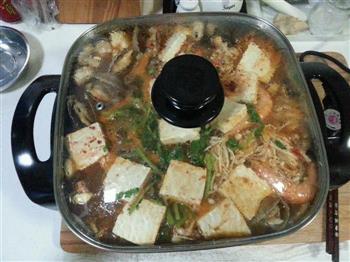 韩式海鲜牛肉锅的做法步骤4