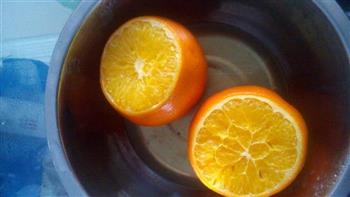 盐蒸橙子的做法图解1