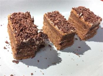 巧克力黑森林蛋糕的做法图解8