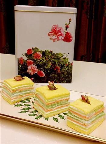彩虹蛋糕的做法步骤2