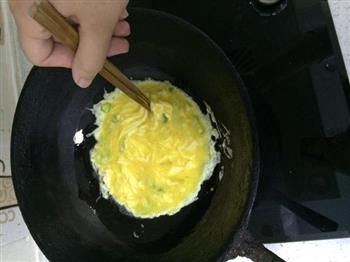 青椒碎肉蛋炒饭的做法步骤7