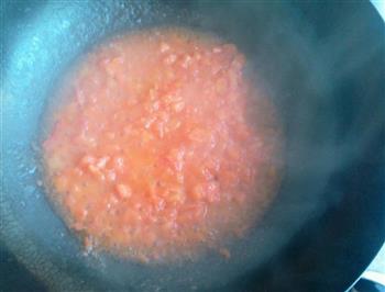 西红柿粒火腿粒炒馒头粒的做法步骤2