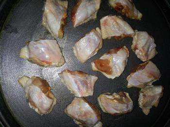 香煎土豆鸡翅的做法步骤3
