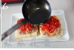 剁椒肉末蒸豆腐的做法图解7