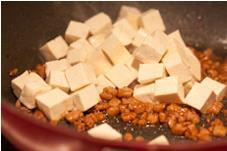 用不完的豆腐如何保存-肉末烧豆腐的做法步骤6