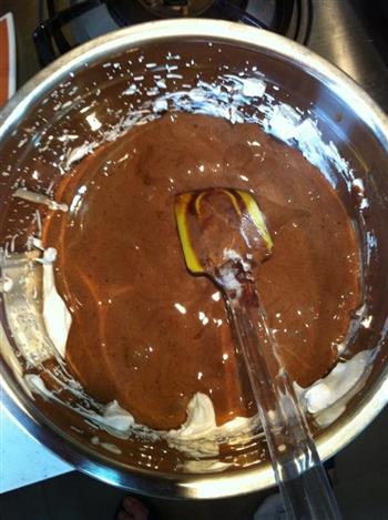巧克力戚风蛋糕 黑森林必备的做法步骤7