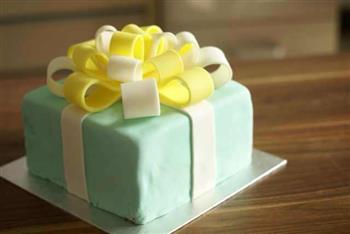 Tiffany礼物盒蛋糕的做法图解13