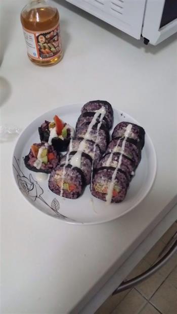 紫米金枪鱼寿司的做法图解8