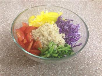 藜麦牛油果蔬菜沙拉的做法图解4