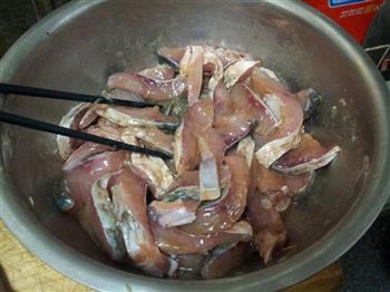 传统苏式熏鱼的做法步骤3