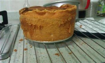 草莓奶油蛋糕黑森林蛋糕的做法步骤1