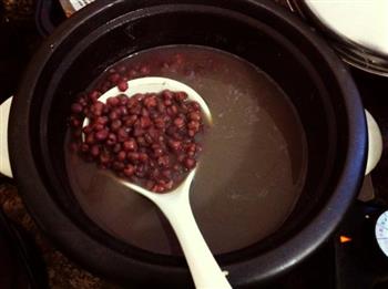 红豆薏仁汤的做法步骤5