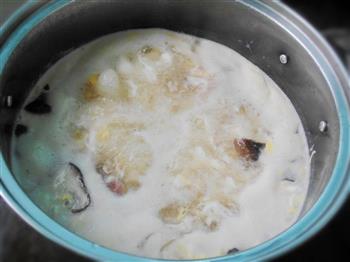 健脾袪湿-洋葱海鲜汤的做法图解6