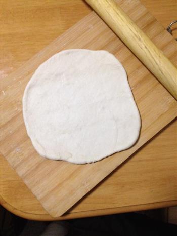培根火腿披萨的做法步骤2