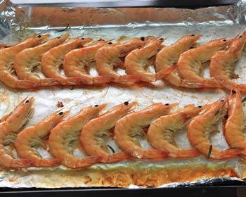 用烤箱轻松做-迷迭香烤大虾的做法步骤10