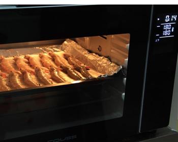 用烤箱轻松做-迷迭香烤大虾的做法步骤9
