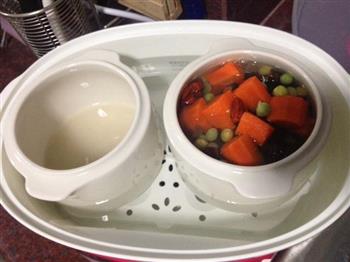 懒人营养午餐系列-黑木耳豌豆红萝卜炖排骨+蒸饭的做法步骤6