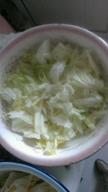 腌制酸辣白菜的做法步骤1