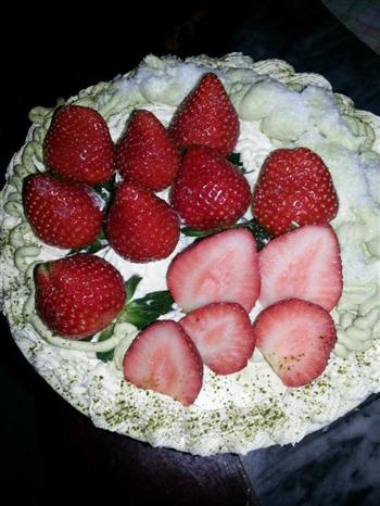榴莲草莓芝士慕斯蛋糕的做法步骤7