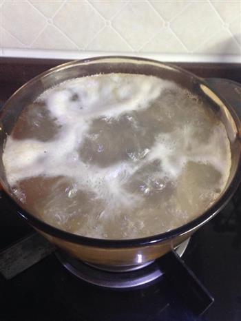 养生萝卜牛尾汤的做法步骤2