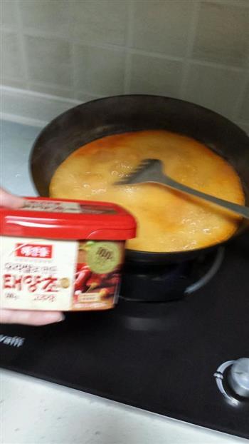 正宗韩国大酱汤的做法图解4