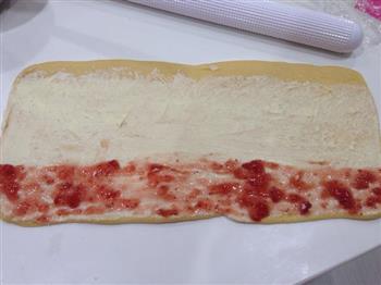 草莓乳酪面包的做法步骤11