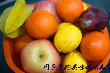 水果酵素-各种水果大杂烩的做法步骤1