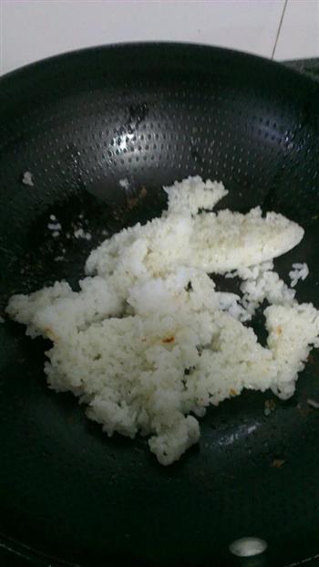 懒人橄榄菜虾米炒饭的做法图解1