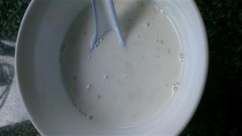 懒人早餐牛奶燕麦粥的做法步骤2