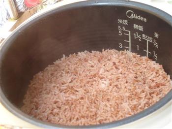 红米蛋炒饭的做法步骤2