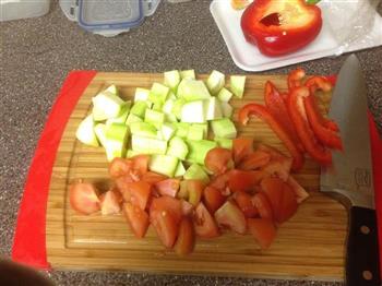 低卡意粉蔬菜沙拉的做法步骤3