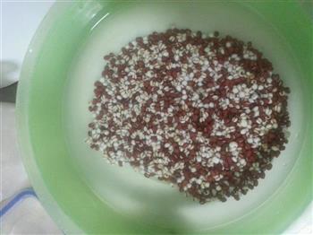 红豆薏米水的做法步骤1