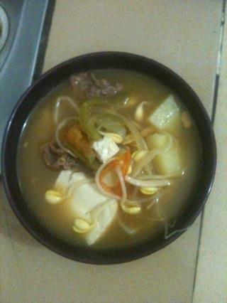 韩式大酱汤的做法图解1