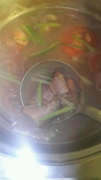 豆米腊肉火锅的做法步骤1