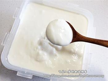 少加点料做出醇香的原味酸奶的做法步骤2