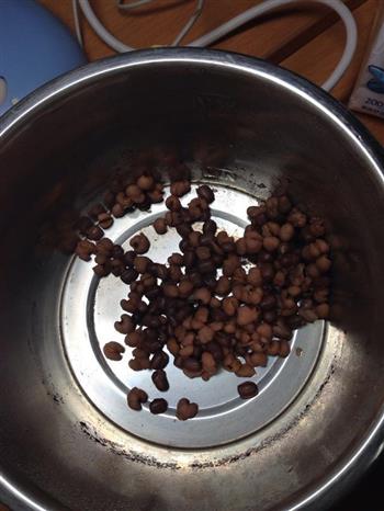 宿舍煮薏米红豆汤的做法步骤4