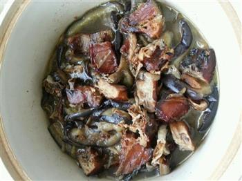 浓郁江西风味的鱼香茄子煲-熏腊鱼是特色的做法步骤8