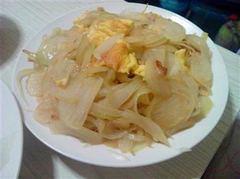 杏鲍菇炒土豆片 & 洋葱炒鸡蛋的做法步骤2