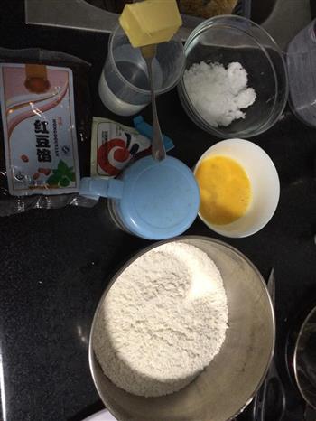红豆沙面包卷的做法步骤1