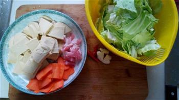 干锅包菜素鸡的做法步骤1
