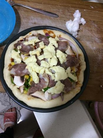 香肠蘑菇披萨的做法图解10