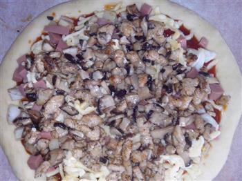 火腿香菇鸡肉披萨的做法图解18
