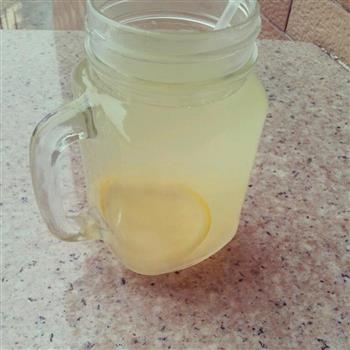 超好喝健康饮料-蜂蜜柠檬水的做法图解3
